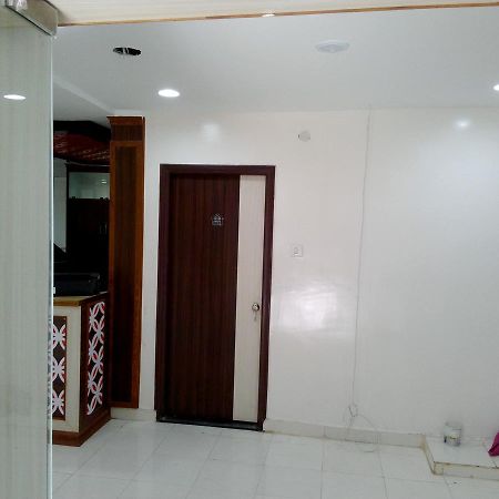 Sahasra Residency Hotel Hyderabad Exterior foto