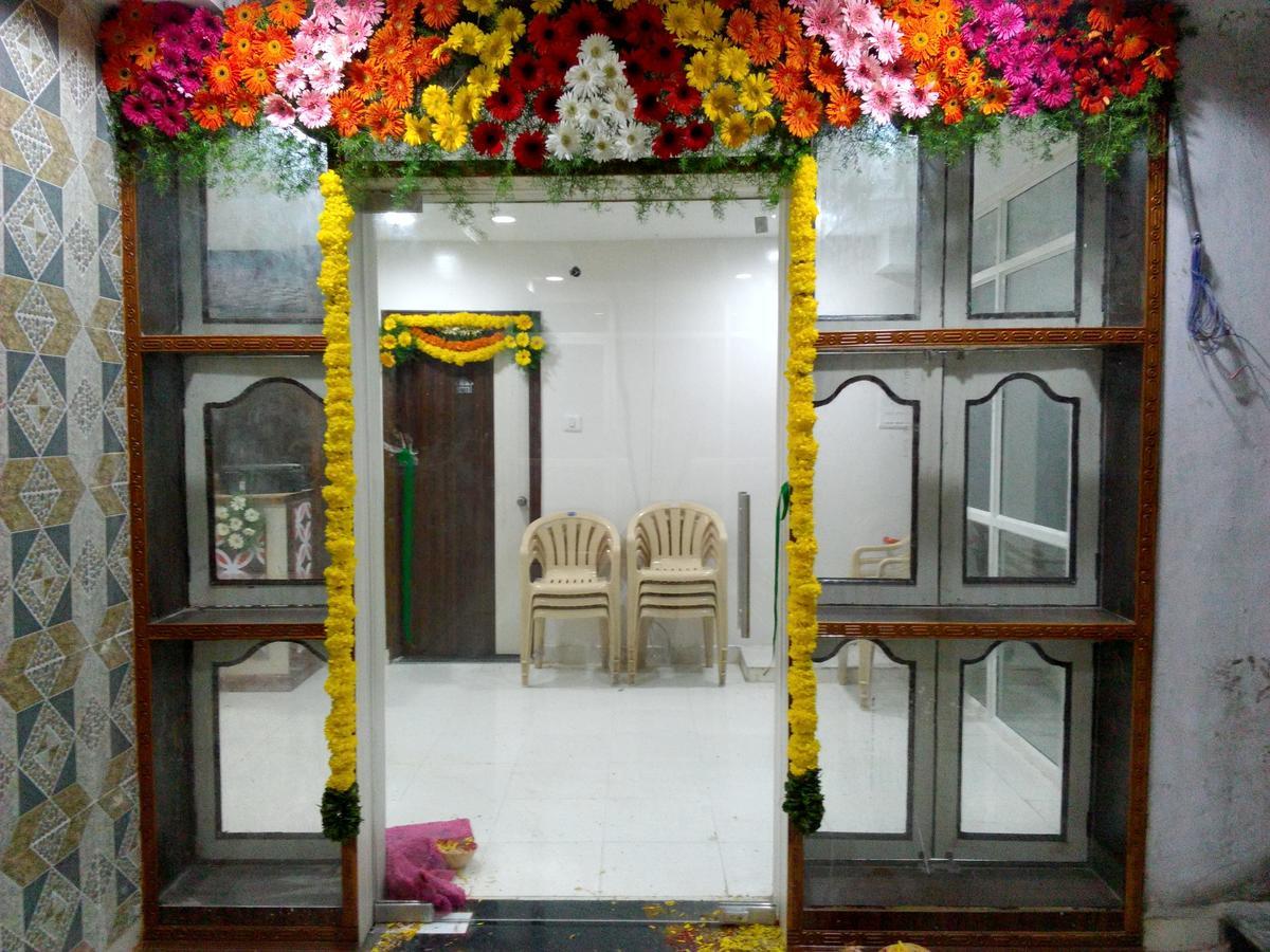 Sahasra Residency Hotel Hyderabad Exterior foto