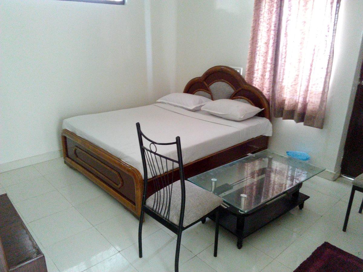 Sahasra Residency Hotel Hyderabad Exterior foto