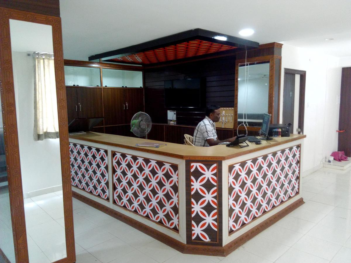 Sahasra Residency Hotel Hyderabad Exterior foto