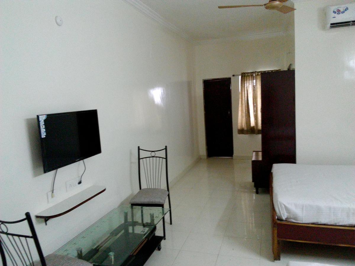 Sahasra Residency Hotel Hyderabad Exterior foto